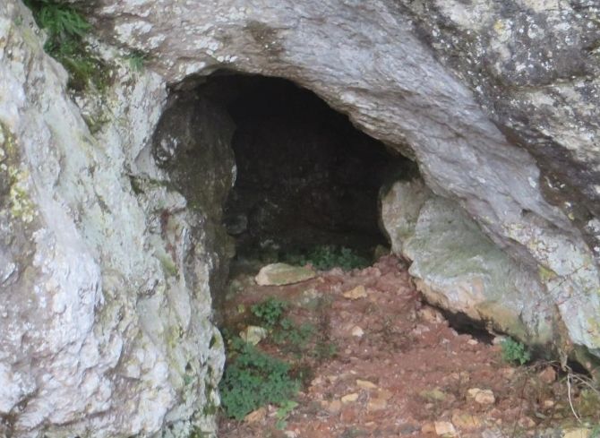 Ruta a las Cuevas de Valdegoba